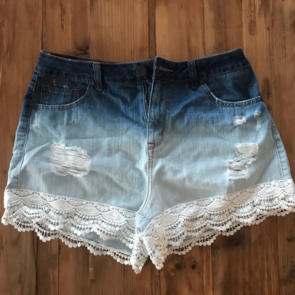 Ombré denim shorts with lace!